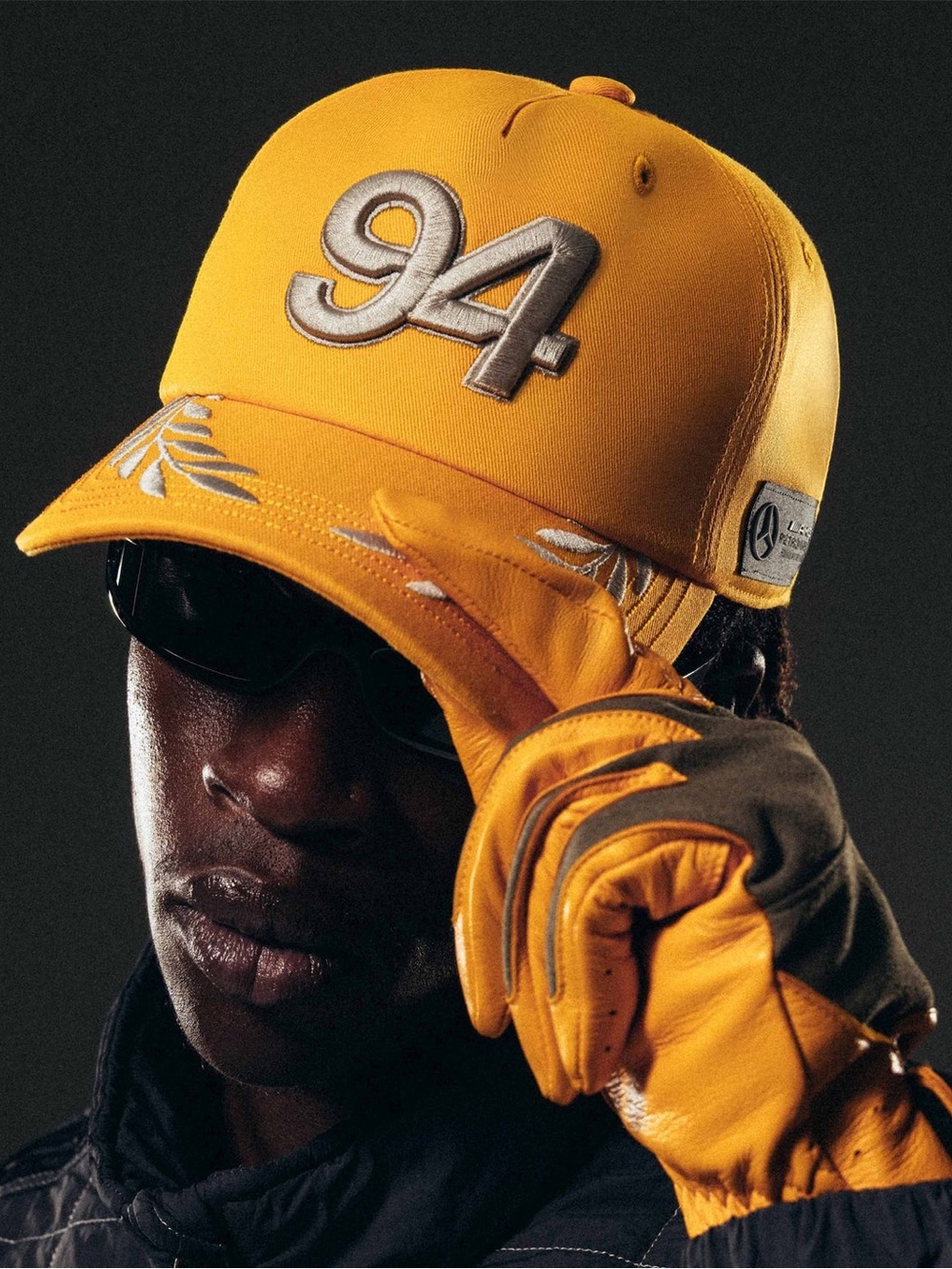 adidas para Bad Bunny x Mercedes-AMG F1 Racing Cap Gold